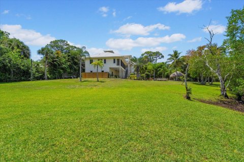 House in Palm City, Florida 7 bedrooms, 508.73 sq.m. № 1224840 - photo 5