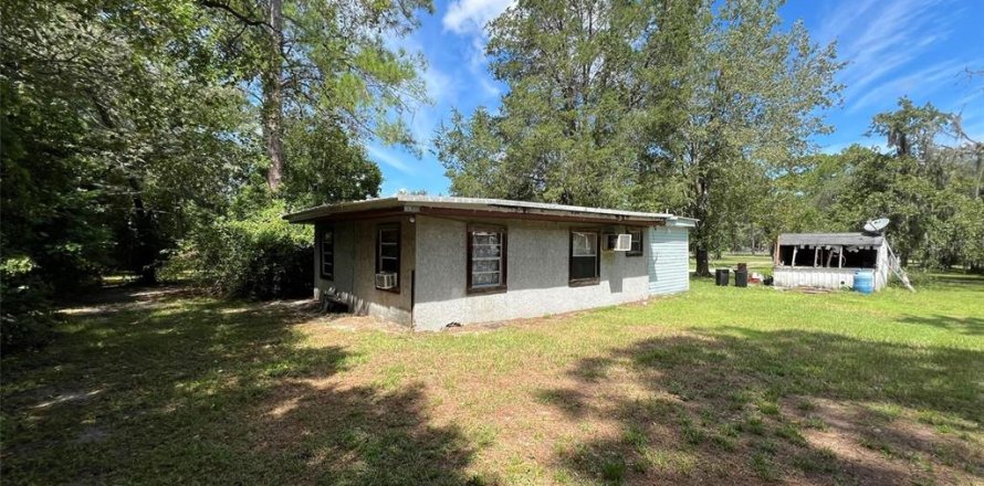 House in Homosassa, Florida 4 bedrooms, 117.06 sq.m. № 1346491