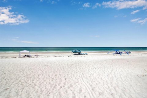 Condo in Longboat Key, Florida, 2 bedrooms  № 1352712 - photo 24