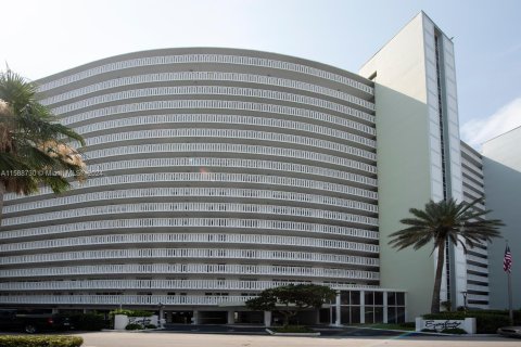 Condo in Fort Lauderdale, Florida, 1 bedroom  № 1177603 - photo 3