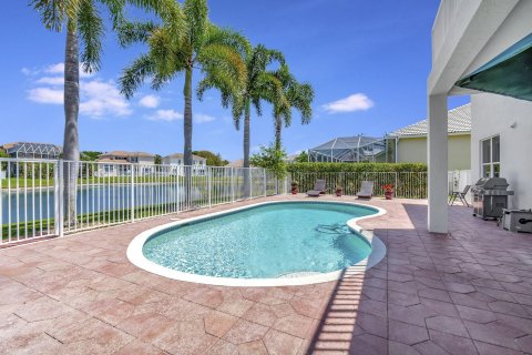 House in Wellington, Florida 6 bedrooms, 377.74 sq.m. № 1121173 - photo 7