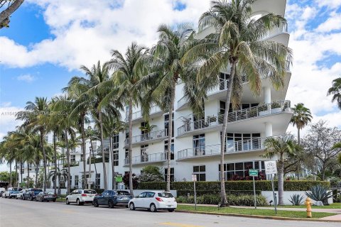 Copropriété à vendre à Miami Beach, Floride: 1 chambre, 89.74 m2 № 1328571 - photo 2