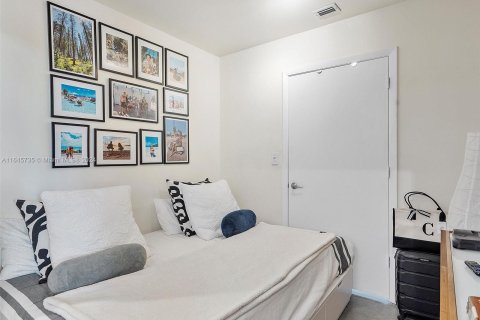 Condo in Miami Beach, Florida, 1 bedroom  № 1328571 - photo 8