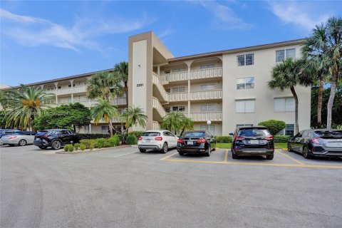 Copropriété à vendre à Coconut Creek, Floride: 2 chambres, 107.4 m2 № 1378819 - photo 2