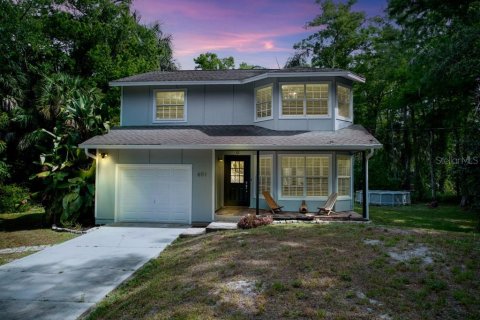 House in Naples, Florida 3 bedrooms, 136.57 sq.m. № 1195212 - photo 1