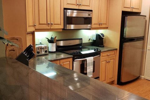 Condo in Bradenton, Florida, 3 bedrooms  № 231563 - photo 8