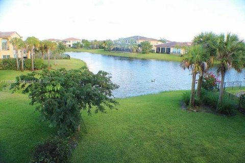 Casa en alquiler en Parkland, Florida, 5 dormitorios, 311.04 m2 № 1360449 - foto 2