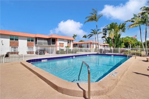 Condo in Pompano Beach, Florida, 2 bedrooms  № 1154092 - photo 27