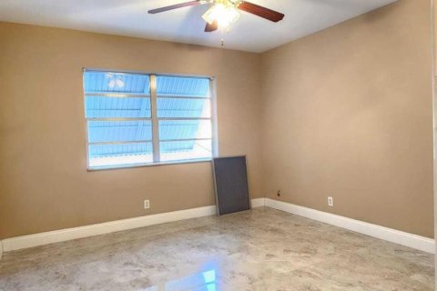 Condo in Pompano Beach, Florida, 2 bedrooms  № 1154092 - photo 13