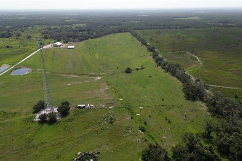 Terreno en venta en Myakka City, Florida № 1382426 - foto 9