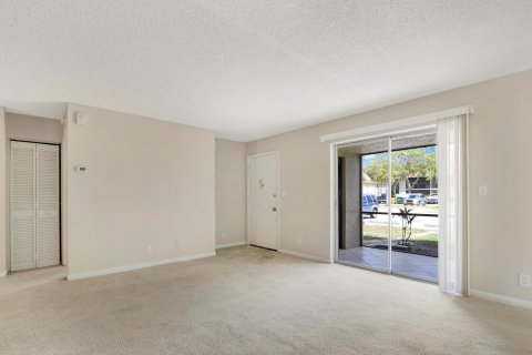 Condo in Jupiter, Florida, 2 bedrooms  № 1154266 - photo 18