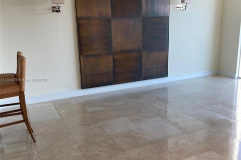 Copropriété à vendre à Aventura, Floride: 3 chambres, 303.23 m2 № 1188923 - photo 19