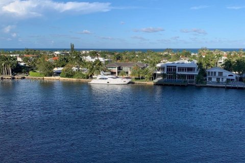 Copropriété à vendre à Aventura, Floride: 3 chambres, 303.23 m2 № 1188923 - photo 17