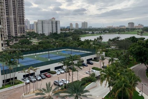 Condo in Aventura, Florida, 3 bedrooms  № 1188923 - photo 12