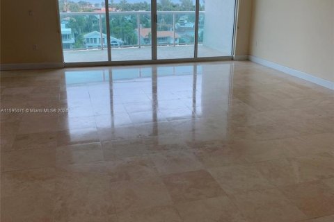 Condo in Aventura, Florida, 3 bedrooms  № 1188923 - photo 9