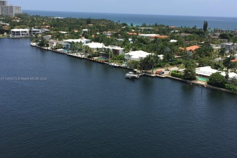 Condo in Aventura, Florida, 3 bedrooms  № 1188923 - photo 1