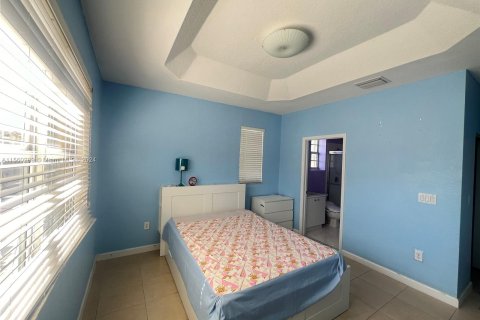 Condo in Homestead, Florida, 3 bedrooms  № 1092146 - photo 12