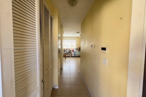 Condo in Homestead, Florida, 3 bedrooms  № 1092146 - photo 3