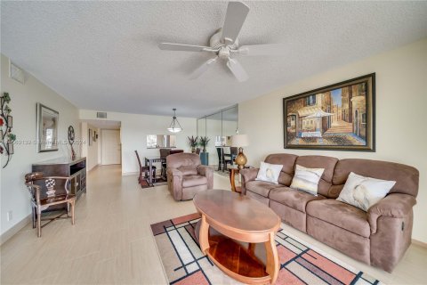 Condominio en venta en Pembroke Pines, Florida, 2 dormitorios, 110.74 m2 № 1092103 - foto 27