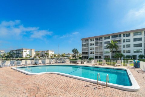 Condo in Delray Beach, Florida, 2 bedrooms  № 1092831 - photo 6