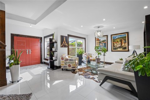 Villa ou maison à vendre à Pembroke Pines, Floride: 4 chambres, 216.65 m2 № 976293 - photo 16