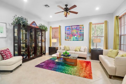 Casa en venta en West Palm Beach, Florida, 6 dormitorios, 436.92 m2 № 1121325 - foto 15