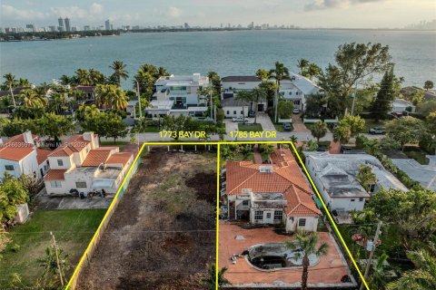 Terreno en venta en Miami Beach, Florida № 1374895 - foto 25