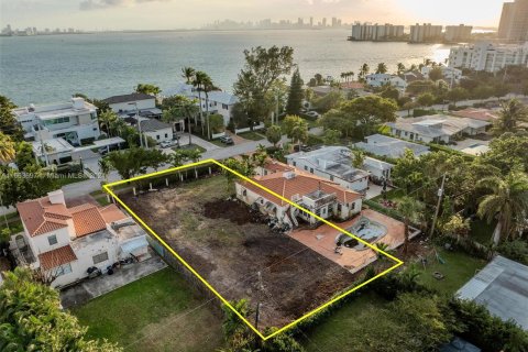 Terreno en venta en Miami Beach, Florida № 1374895 - foto 22