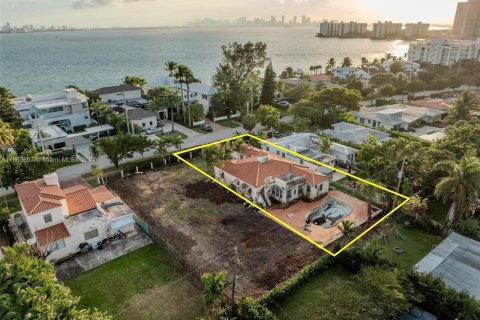 Terreno en venta en Miami Beach, Florida № 1374895 - foto 21