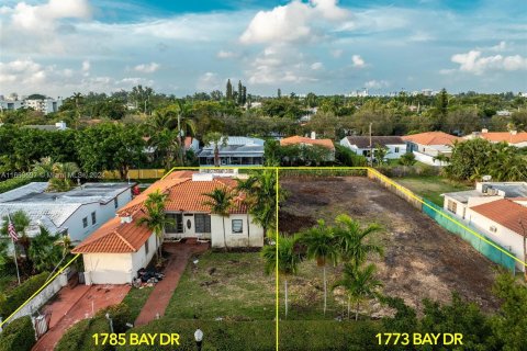 Terreno en venta en Miami Beach, Florida № 1374895 - foto 3