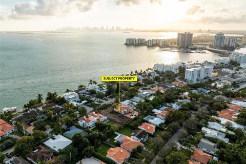 Terreno en venta en Miami Beach, Florida № 1374895 - foto 13