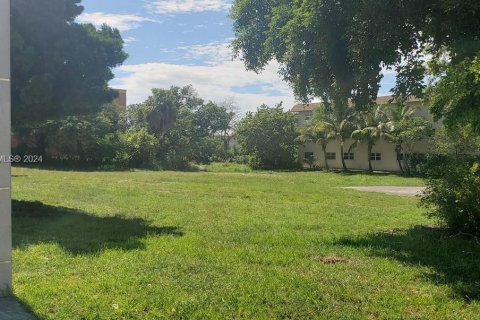 Propiedad comercial en venta en Pompano Beach, Florida № 983499 - foto 9