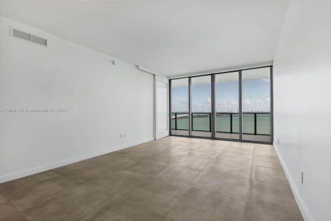 Copropriété à vendre à Miami, Floride: 3 chambres, 141.77 m2 № 1377443 - photo 2