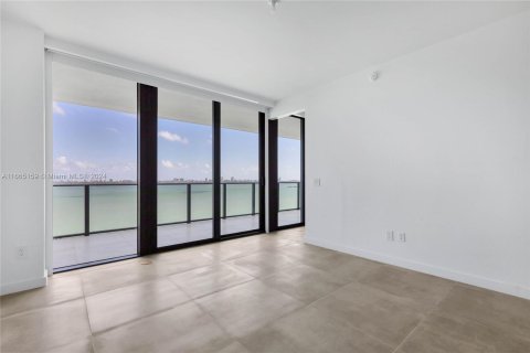 Copropriété à vendre à Miami, Floride: 3 chambres, 141.77 m2 № 1377443 - photo 11