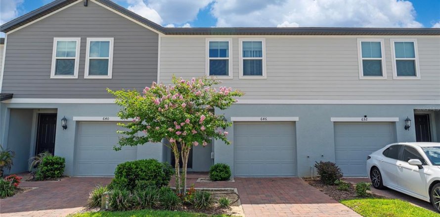 Townhouse in Davenport, Florida 3 bedrooms, 138.98 sq.m. № 1260453