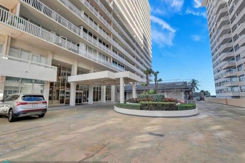 Copropriété à vendre à Fort Lauderdale, Floride: 2 chambres, 148.27 m2 № 1120472 - photo 1