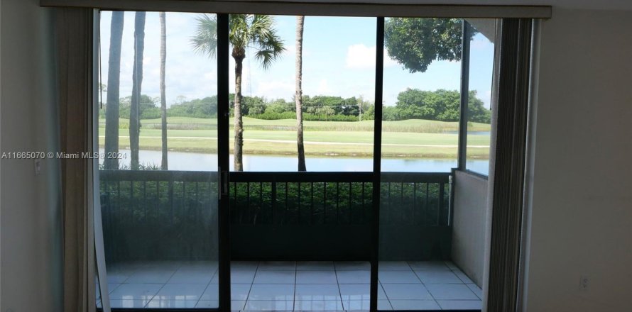 Condo in Boca Raton, Florida, 2 bedrooms  № 1379052