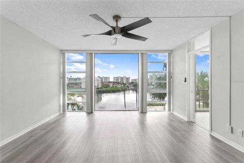 Condominio en venta en South Pasadena, Florida, 2 dormitorios, 114.27 m2 № 1351529 - foto 9