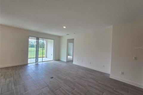 Casa en venta en DeLand, Florida, 4 dormitorios, 195.37 m2 № 1285372 - foto 5