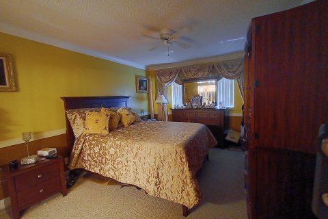 Condo in Delray Beach, Florida, 2 bedrooms  № 835976 - photo 25