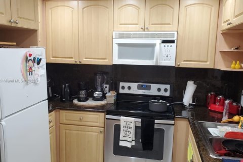 Condo in Aventura, Florida, 1 bedroom  № 980765 - photo 4