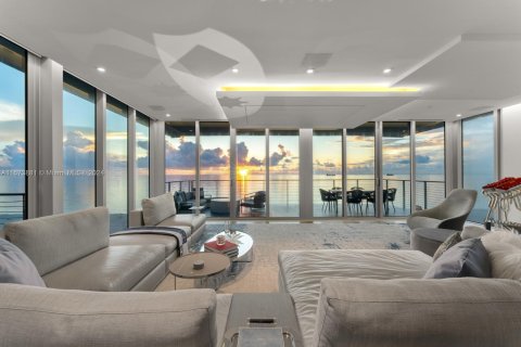 Condominio en venta en Miami Beach, Florida, 3 dormitorios, 351.45 m2 № 1401197 - foto 9