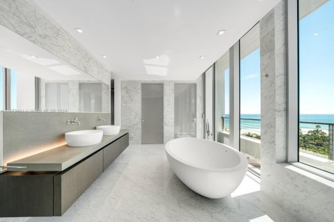 Condominio en venta en Miami Beach, Florida, 3 dormitorios, 351.45 m2 № 1401197 - foto 7