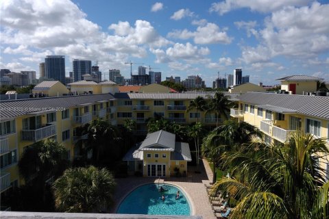 Condo in Fort Lauderdale, Florida, 1 bedroom  № 1401165 - photo 18