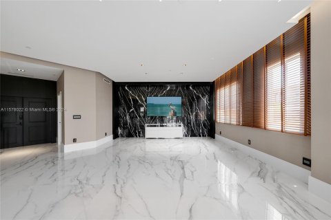 Condo in Miami Beach, Florida, 4 bedrooms  № 1147609 - photo 3