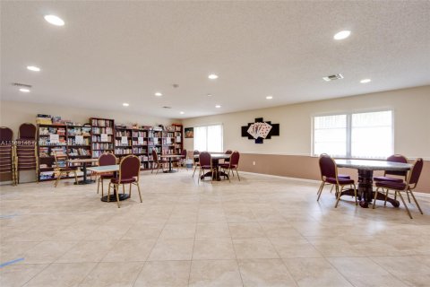 Condominio en venta en Margate, Florida, 1 dormitorio, 68.65 m2 № 1118817 - foto 28
