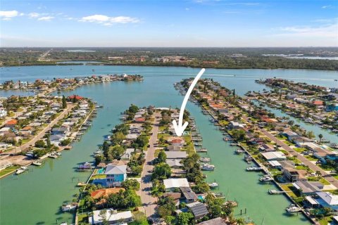 Terreno en venta en Madeira Beach, Florida № 1316918 - foto 6