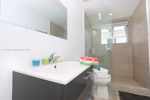 Condominio en venta en Miami Beach, Florida, 2 dormitorios, 68.65 m2 № 1237220 - foto 5