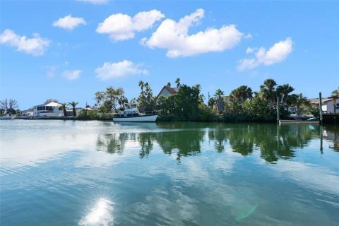 Villa ou maison à vendre à Hernando Beach, Floride: 3 chambres, 183.67 m2 № 1349398 - photo 8