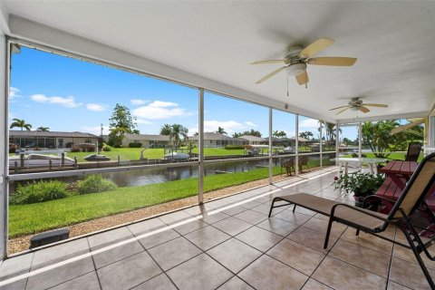 Casa en venta en Cape Coral, Florida, 2 dormitorios, 125.88 m2 № 1349427 - foto 28